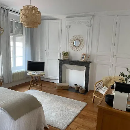 La Parenthese Hotel Montreuil  Buitenkant foto